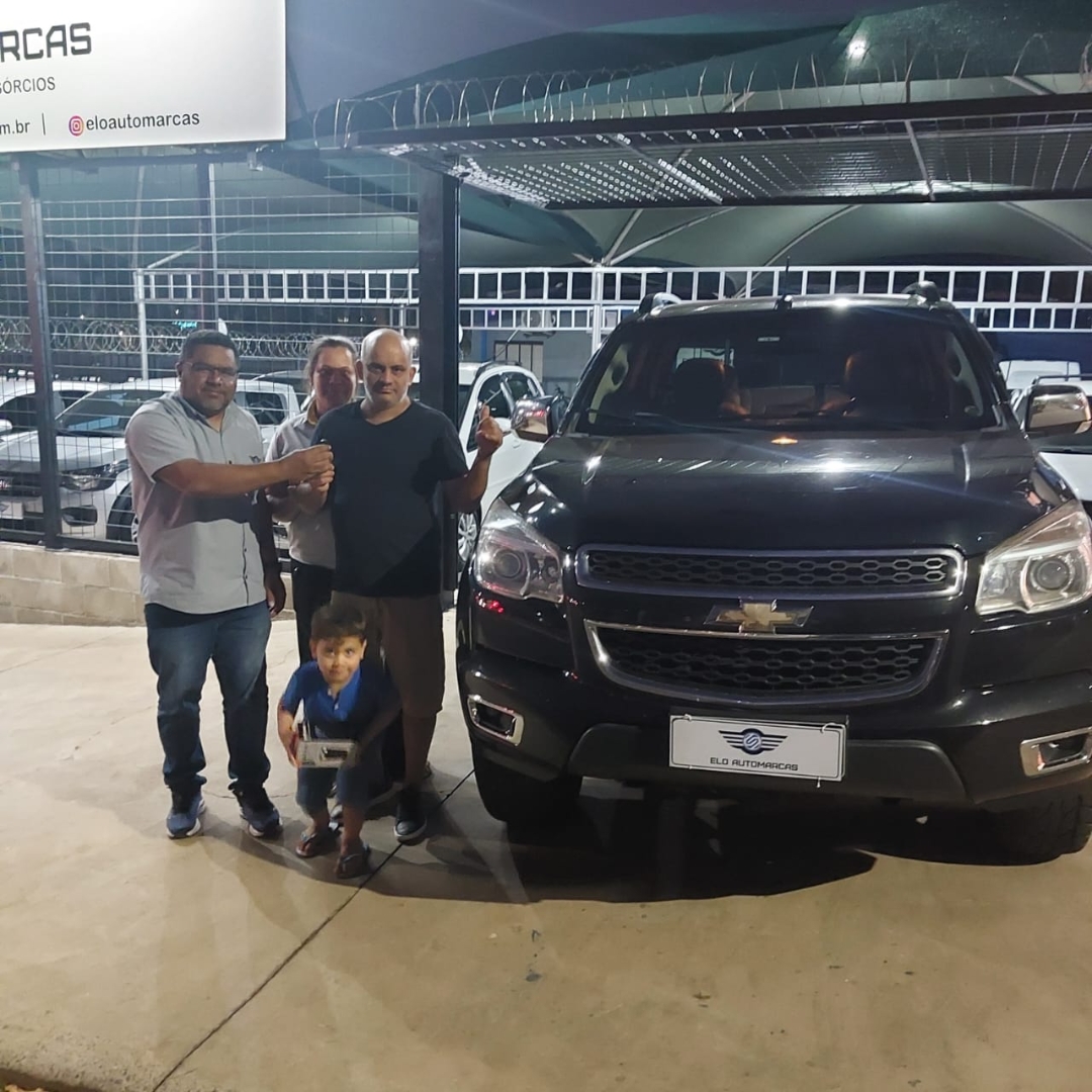 Carro 3 - Modelo Esportivo